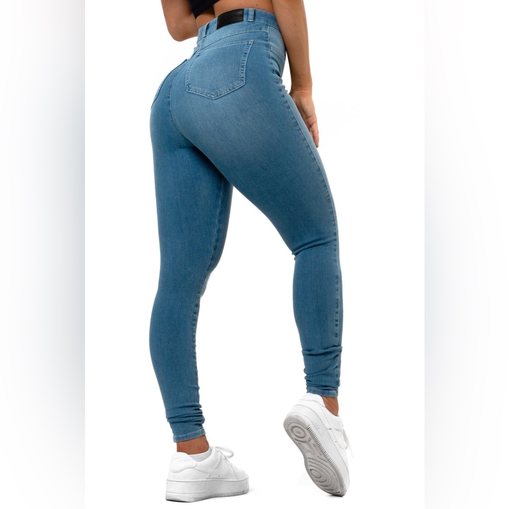 360 V2 HIGH WAISTED
- ARCTIC LIGHT BLUE